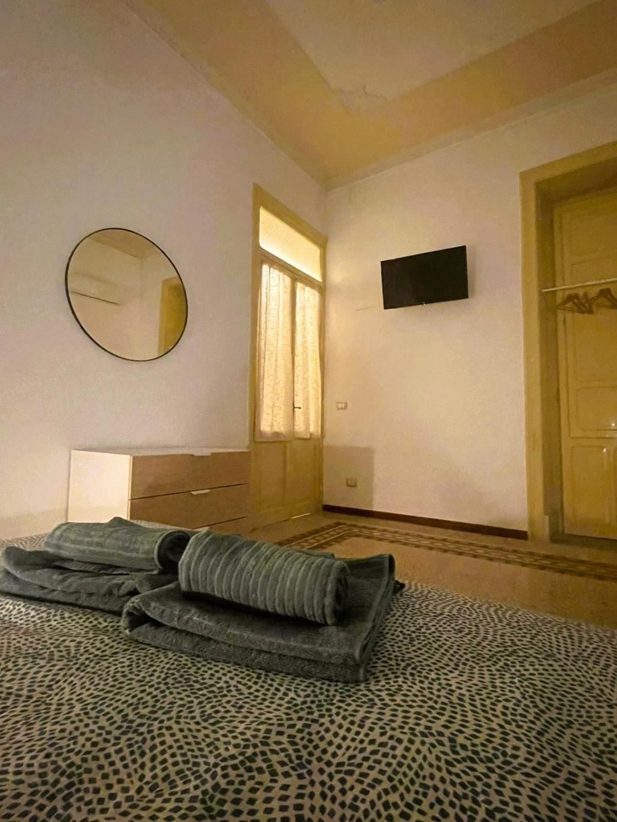 פלרמו Olivuzza Rooms In Apartment מראה חיצוני תמונה