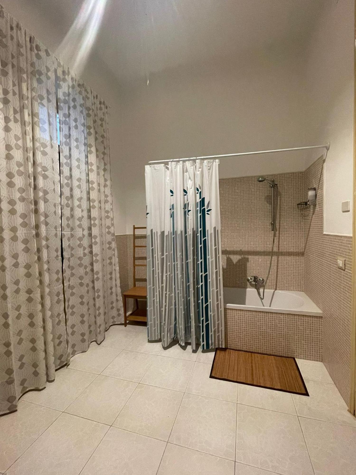 פלרמו Olivuzza Rooms In Apartment מראה חיצוני תמונה